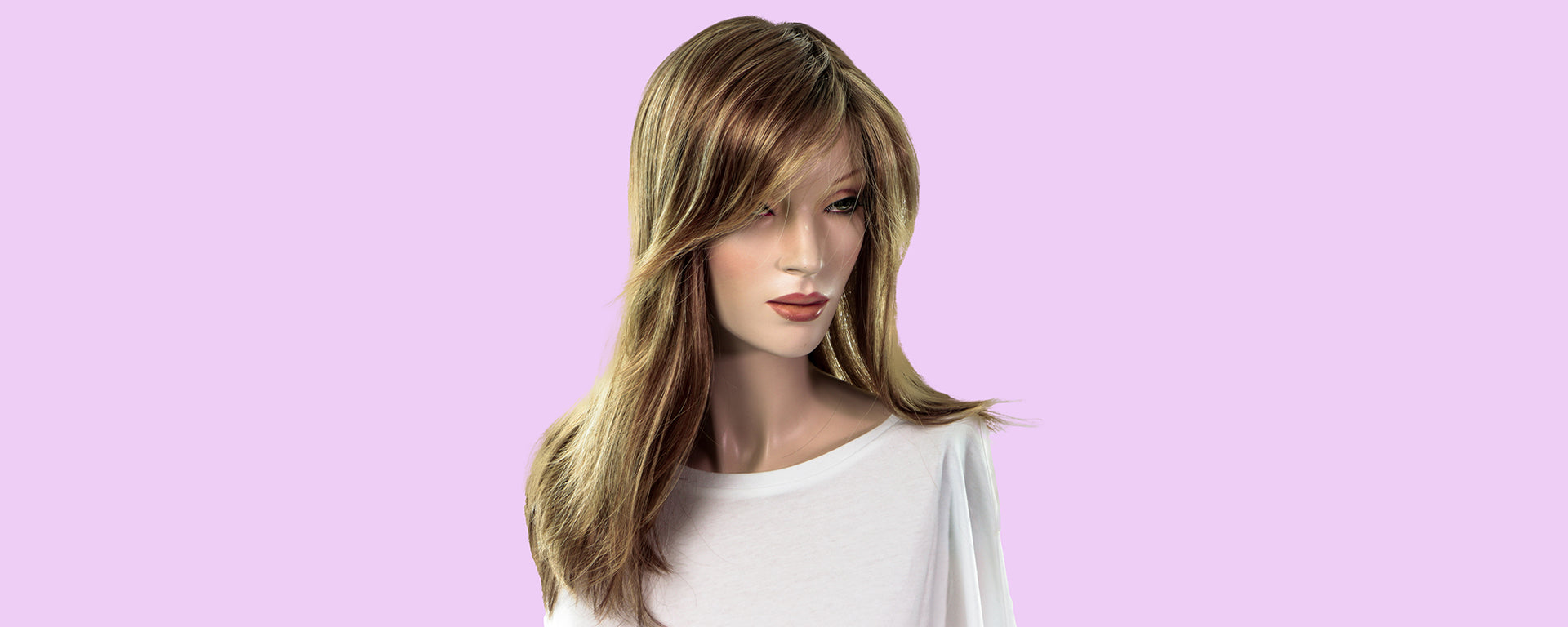 Perruque Cheveux Longs Avec Fond Violet - Illustration Blogue