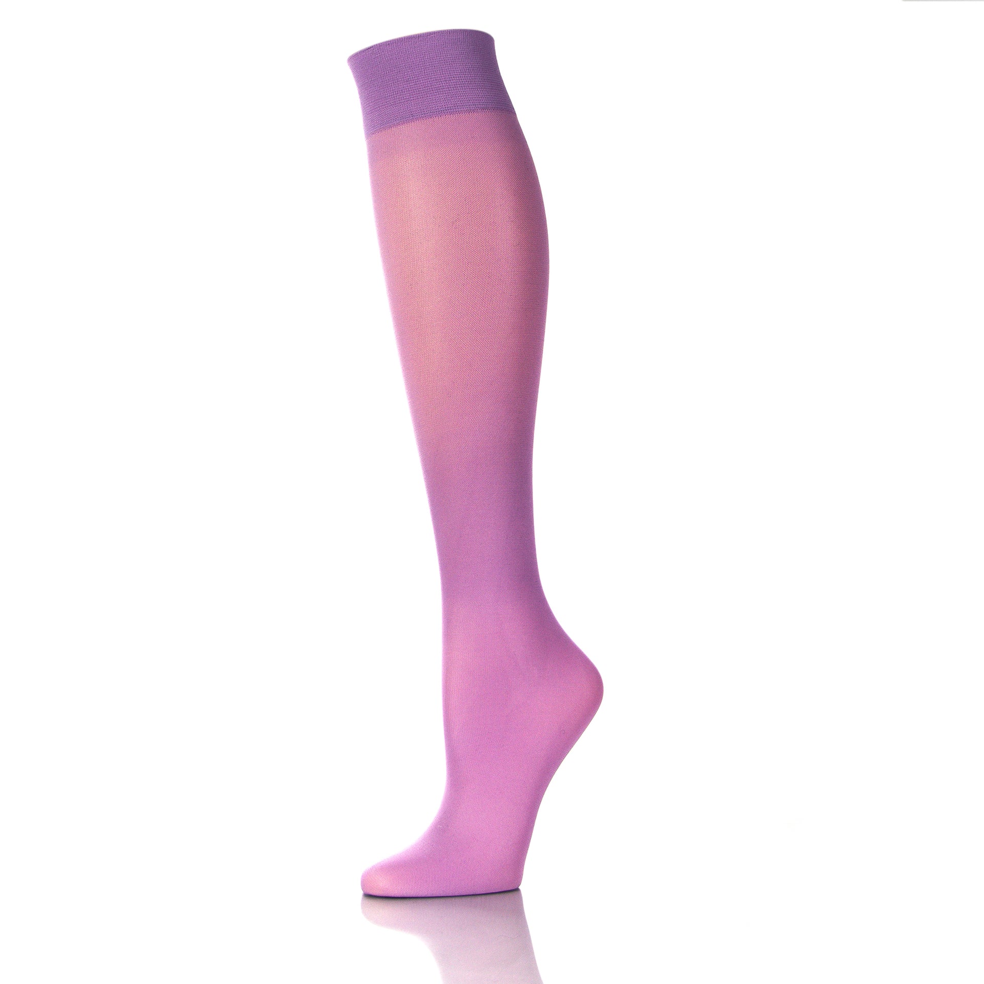 Bas de compression pour femme hauteur genou couleur lavande, vue rapprochée sur le côté - Softmedi