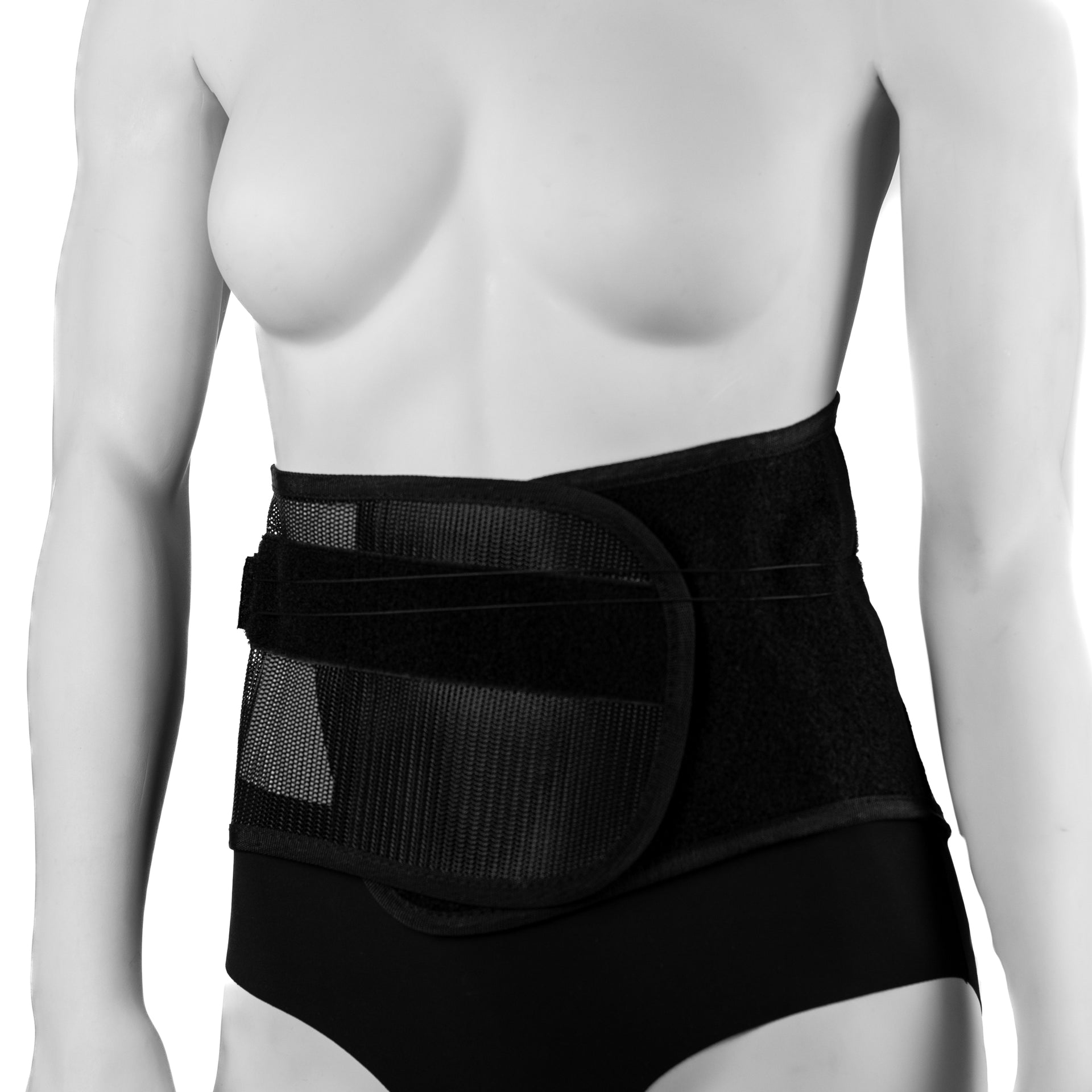 Ceinture Pour Le Dos Rigide Portée Par Une Femme Avec Ajustement À Cables - Vue Frontale