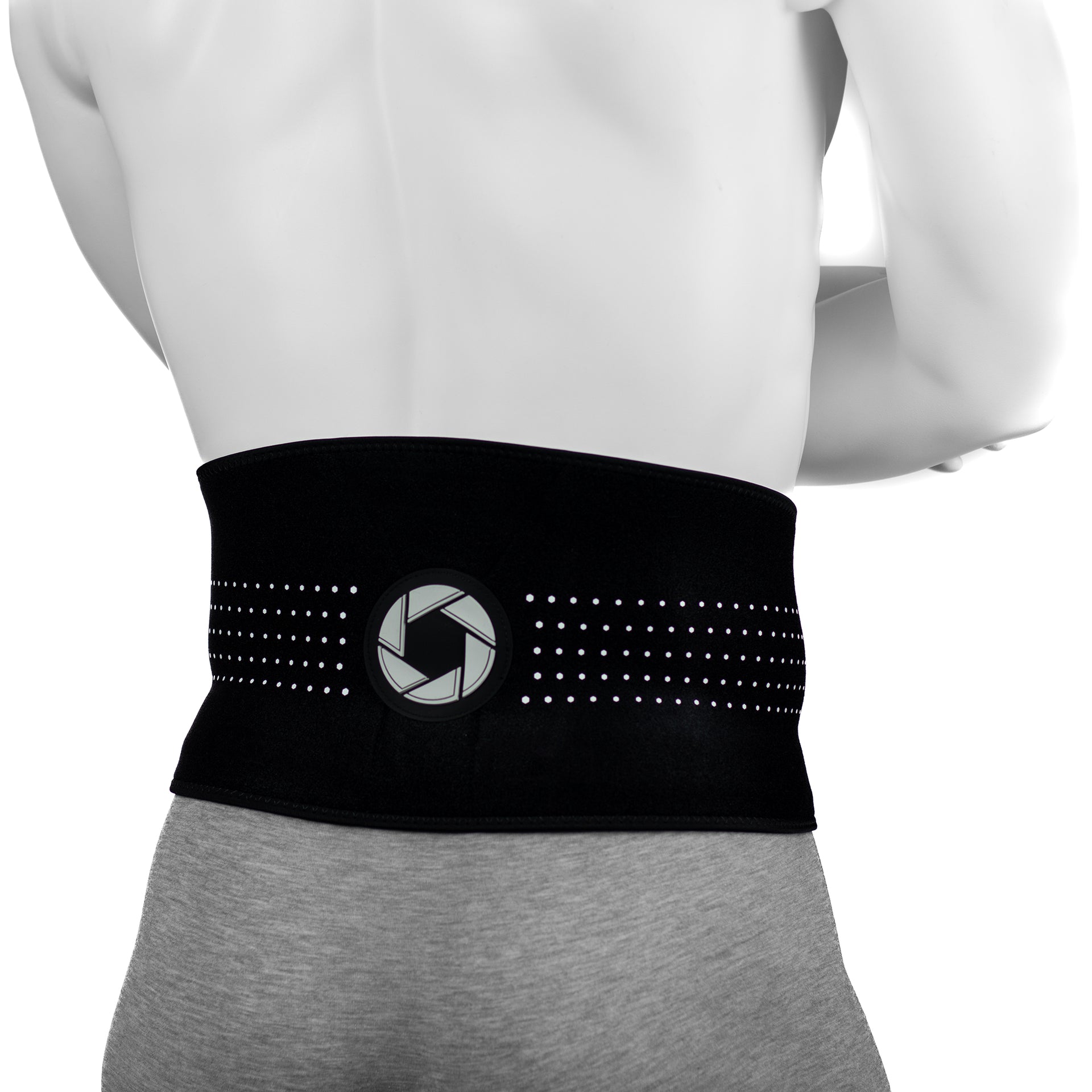 Ceinture Lombaire Avec Compresse En Gel Chaud-Froid En Néoprène Noir - Portée Par Un Homme - Vue De Derrière
