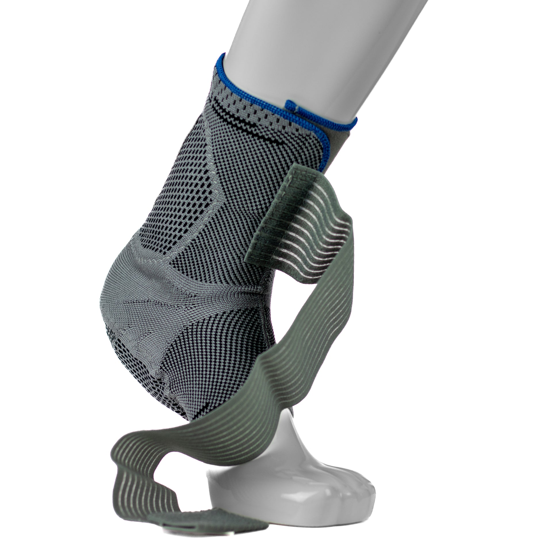 Attelle Pour Tendinite Du Tendon D'Achille De Contention  Avec Coussinet Pneumatique Au Talon - Grise - Vue Avec La Sangle Ouverte