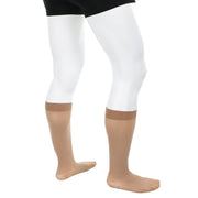 Bas De Compression 30-40 mmHg Genou Pour Homme Couleur Peau Doctor Brace Vue De Côté Extérieur Jambe Droite Plus Proche