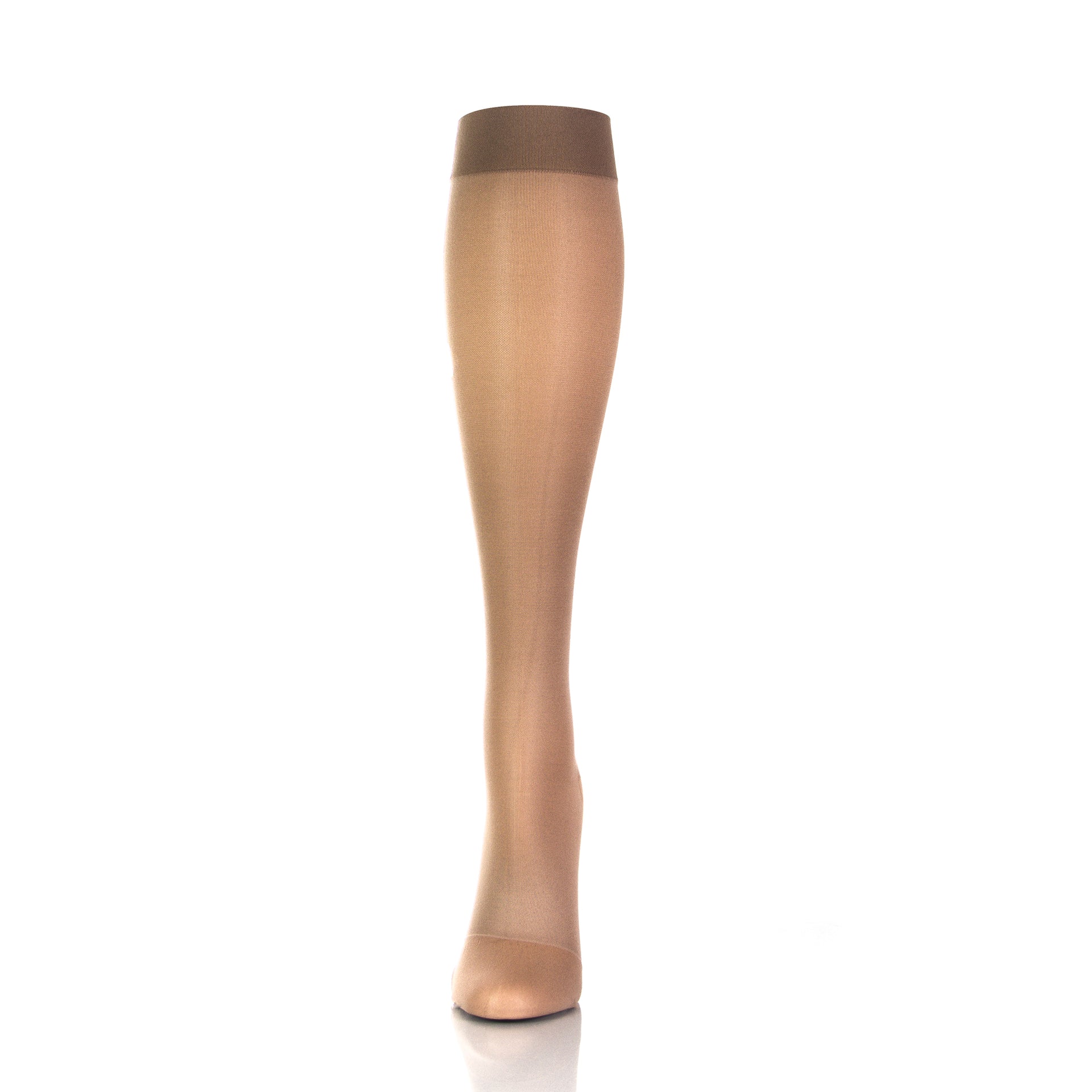 Bas Support En Tissu Opaque 20 30 mmHg - Modèle Pour Femme - Aux Genoux - Présentés Sur Une Jambe Artificielle -  Tissu Beige Opaque - Vue Frontale