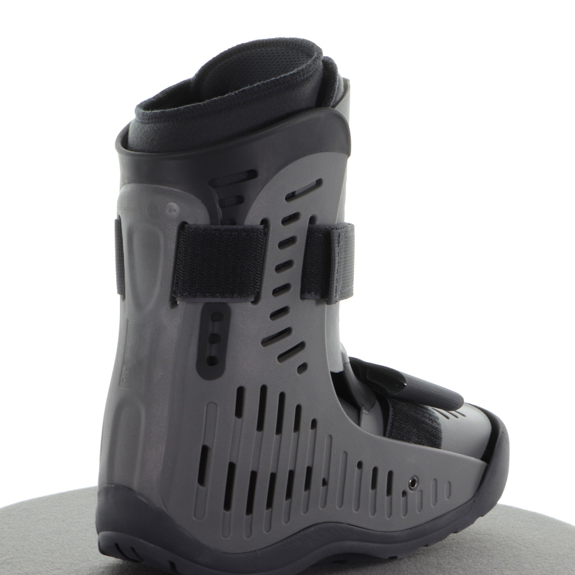 Botte De Décharge Courte Respirable Grise Vue Arrière Droite