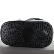 Botte De Marche D'immobilisation À Air Noire Vue Dessous De La Semelle