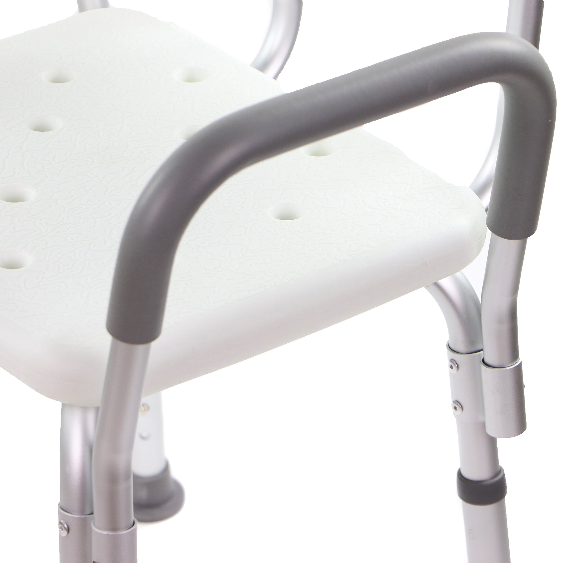 Chaise Pour Douche Ou Bain Ultraconfort Vue Proche De L'accoudoir Gris Coussiné