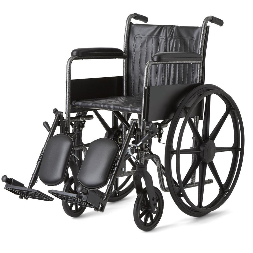 Chaise Roulante 18 pouces De Largeur En Vinyle Avec Appuis Jambes Élévateurs Coussinés En Noir
