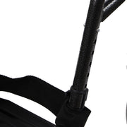 Chaise Roulante Personne Âgée En Acier Noir Vue Proche Ajustement Longueur Du Repose-pied