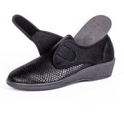 Chaussure Orthopédique Adaptée Pour Orthèse Plantaire Extensible Noire Avec Talon Compensé Vue Semelle Amovible