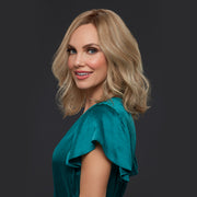 Perruque Cheveux Humains Blonds Moyens Mi-Longue Jon Renau Carrie Vue Côté Gauche