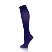 Bas compressif pour femme en couleur violette de Doctor Brace, vue extérieure de la jambe - Softmedi