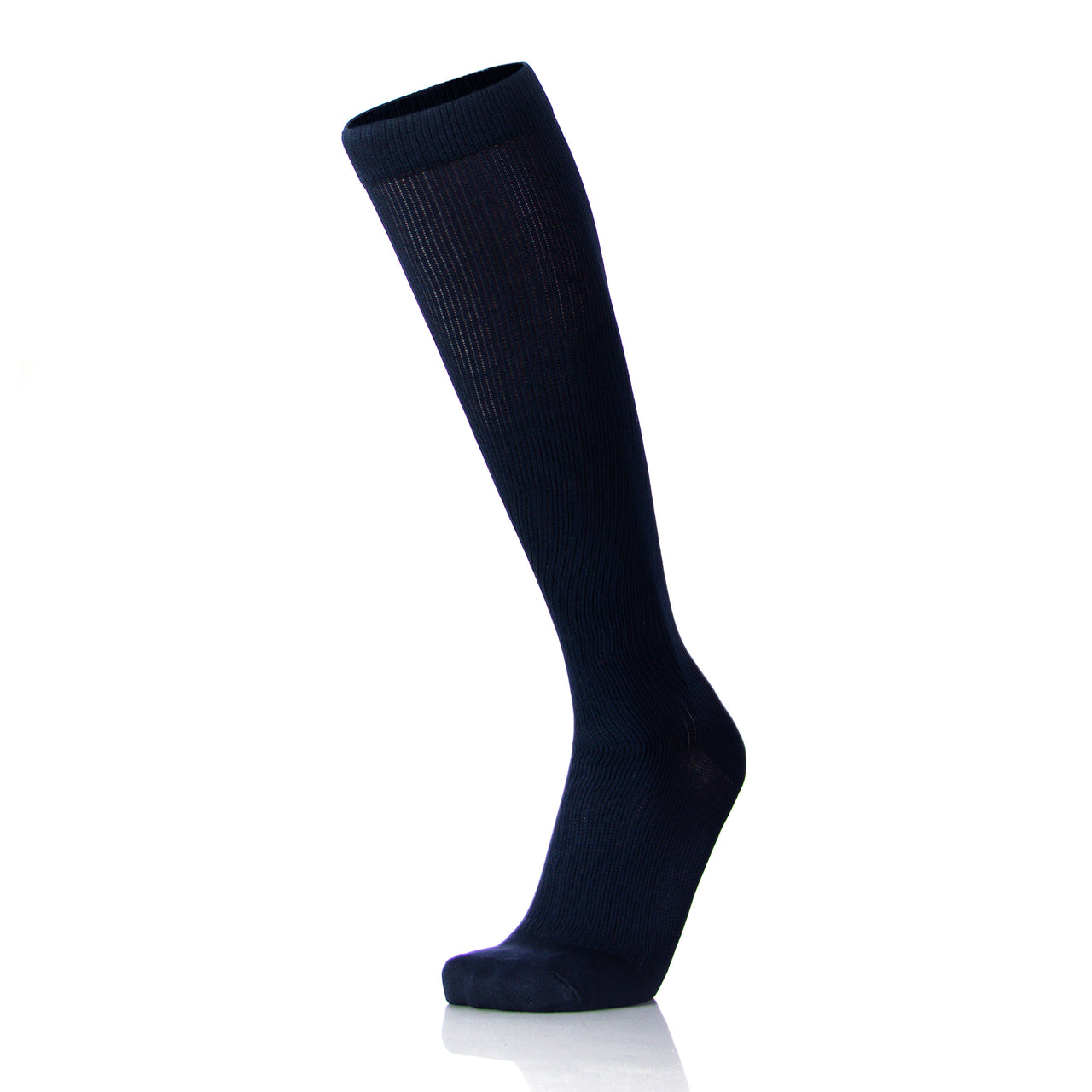 Bas De Compression Homme En 30 40 mmHg - Marque: Doctor Brace - Modèle: Actiman - Style Côtelé En Couleur Bleue Marine - Vus Sur Une Demi Jambe